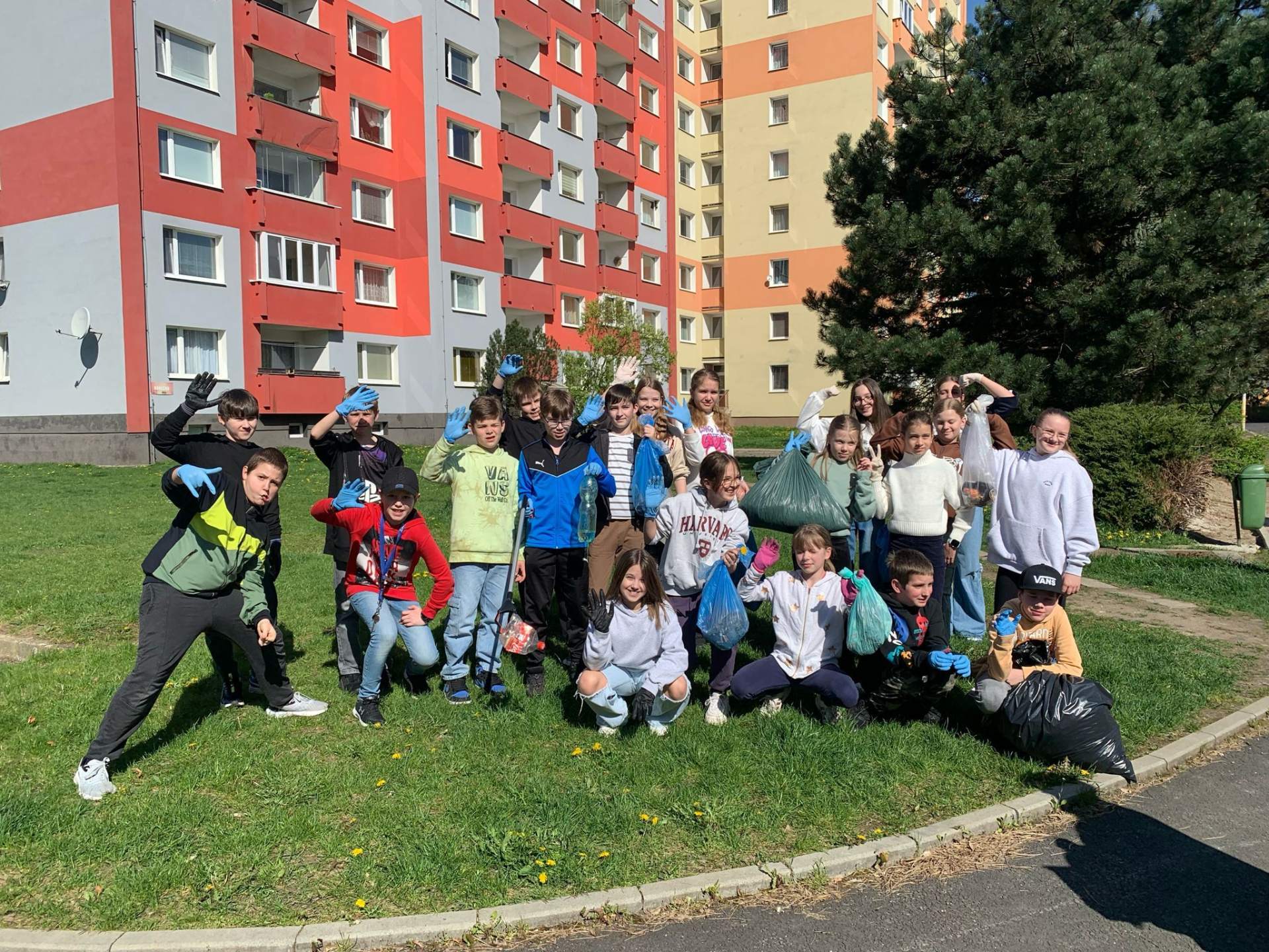 Den Zem A Ukli me Si Karlovy Vary Z Kone n den-zem-a-ukli-me-si-karlovy-vary-z-kone-n